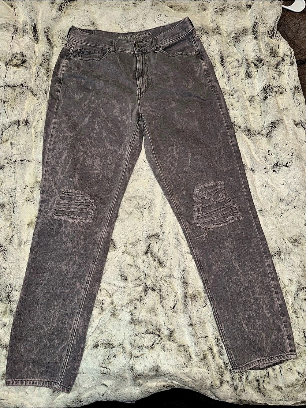 American Eagle Distressed Straight Leg Jeans Gray/Pink Acid wash Size 12 Long